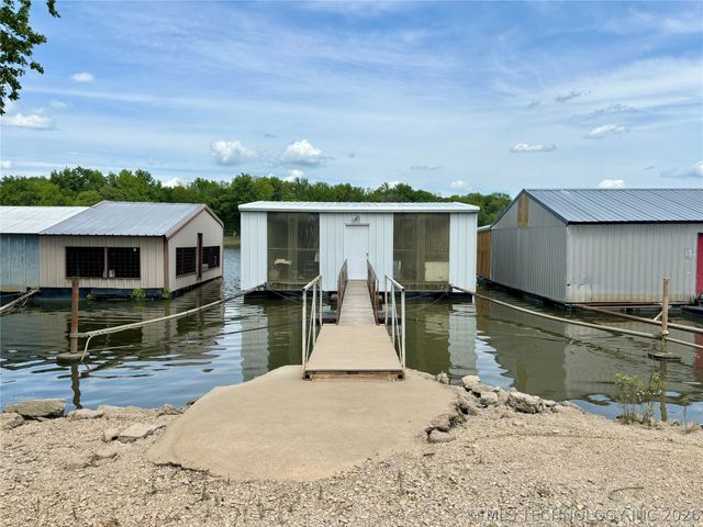 31891 E 695 Way, Wagoner, OK 74467