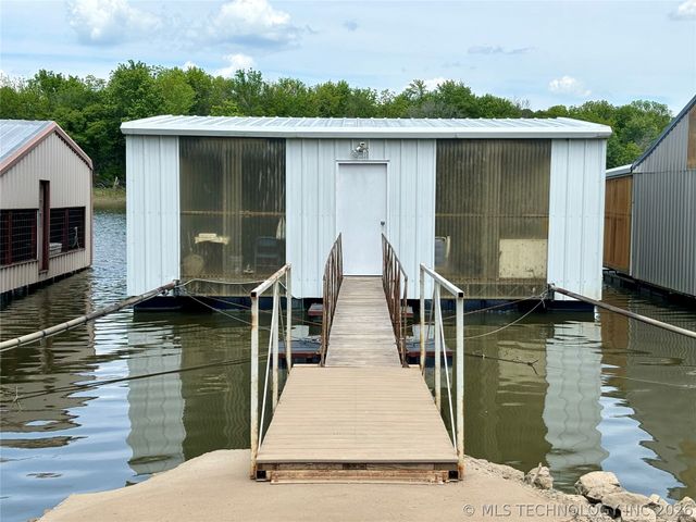 31891 E 695 Way, Wagoner, OK 74467