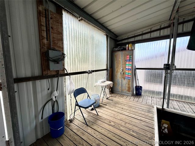 31891 E 695 Way, Wagoner, OK 74467