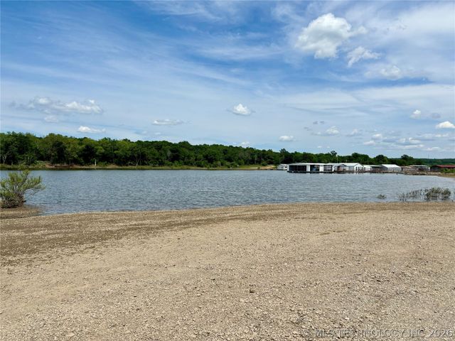 31891 E 695 Way, Wagoner, OK 74467