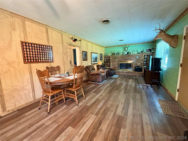 31891 E 695 Way, Wagoner, OK 74467