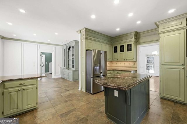 7300 Chattahoochee Bluff Drive, Atlanta, GA 30350