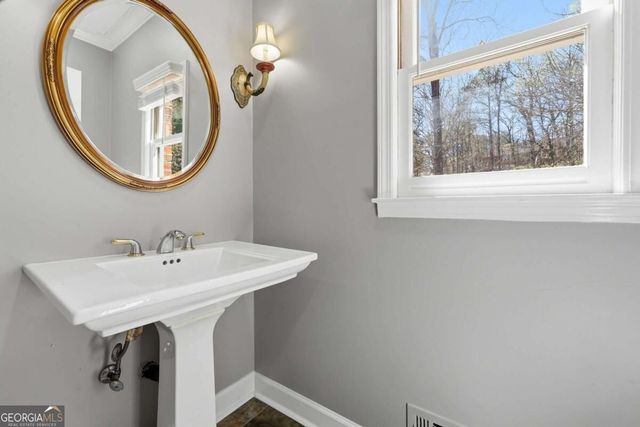 7300 Chattahoochee Bluff Drive, Atlanta, GA 30350