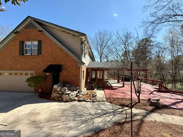 7300 Chattahoochee Bluff Drive, Atlanta, GA 30350
