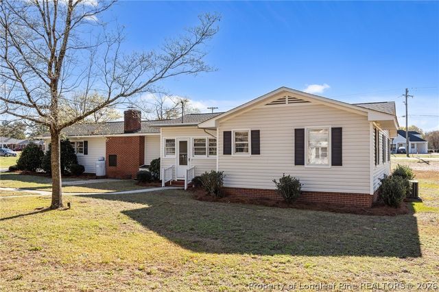 3833 Dunn Road, Eastover, NC 22312