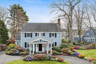 440 Wolcott St, Newton, MA 02466