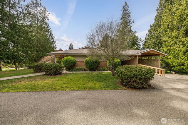 8957 188th Street SW, Edmonds, WA 98026