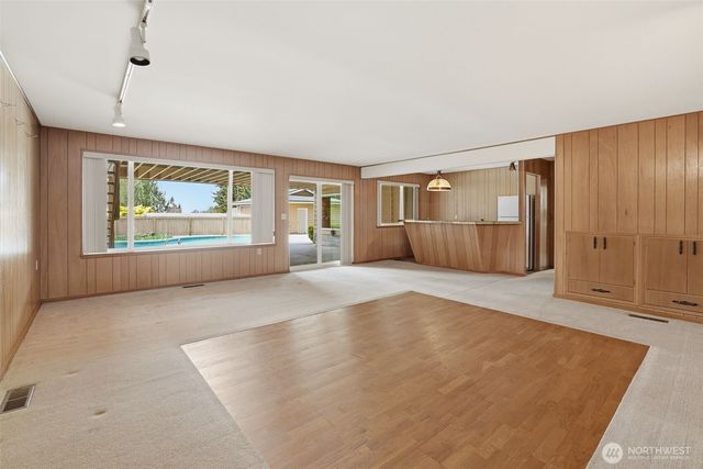 8957 188th Street SW, Edmonds, WA 98026