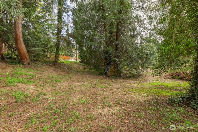 8957 188th Street SW, Edmonds, WA 98026