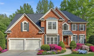 105 Kensington pond Court, Roswell, GA 30075