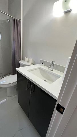 1101 NW 26TH Street, Miami, FL 33127
