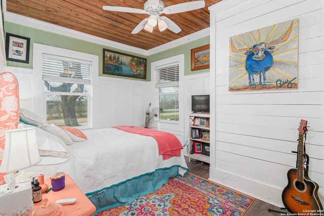 7150 Linne, Seguin, TX 78155