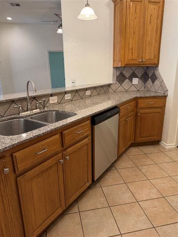 1231 Douglas Circle, Noble, OK 73068