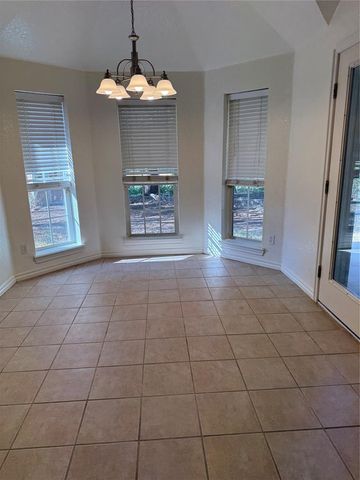 1231 Douglas Circle, Noble, OK 73068