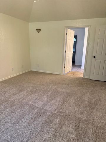1231 Douglas Circle, Noble, OK 73068