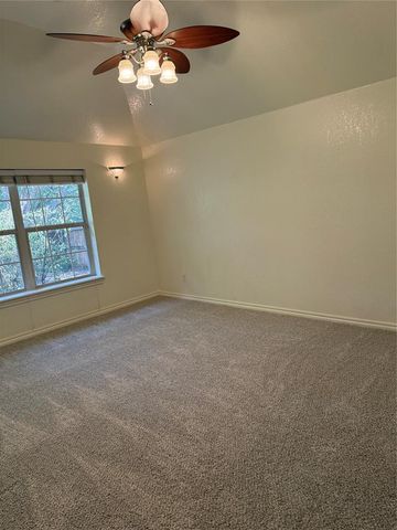 1231 Douglas Circle, Noble, OK 73068