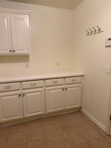 1231 Douglas Circle, Noble, OK 73068