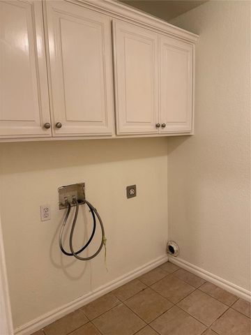 1231 Douglas Circle, Noble, OK 73068