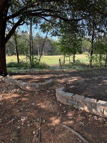 1231 Douglas Circle, Noble, OK 73068