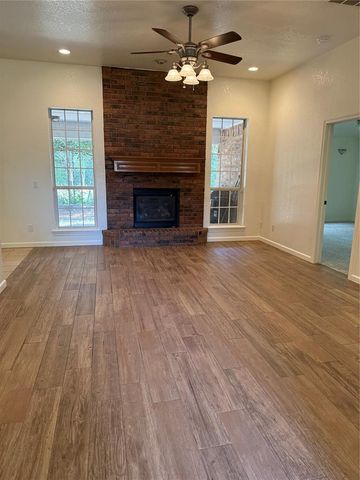 1231 Douglas Circle, Noble, OK 73068