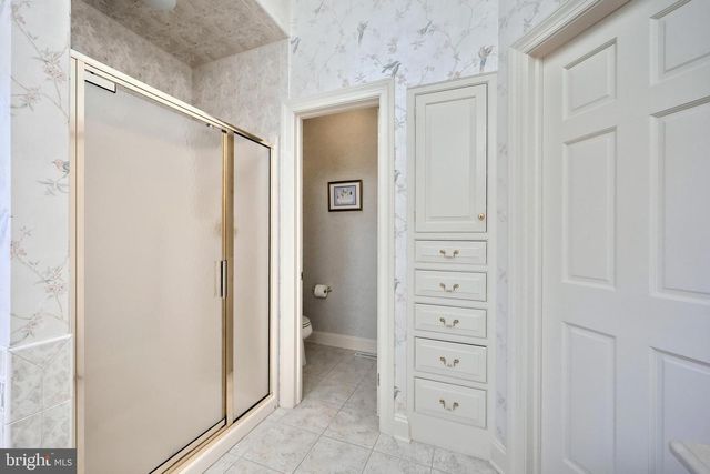 245 ORCHARD DR, Hanover, PA 17331