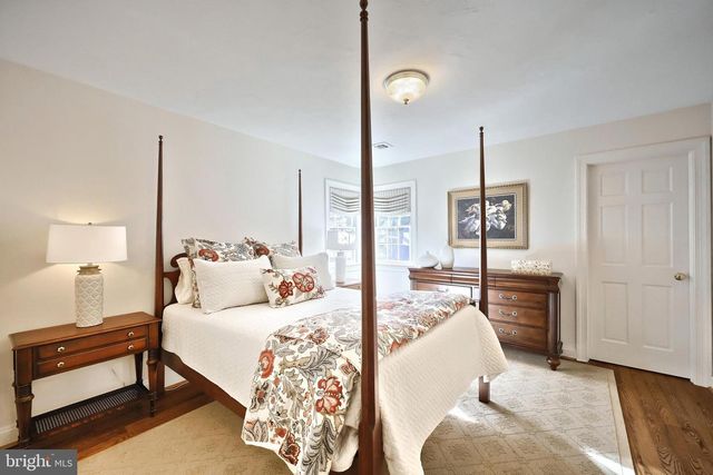 245 ORCHARD DR, Hanover, PA 17331