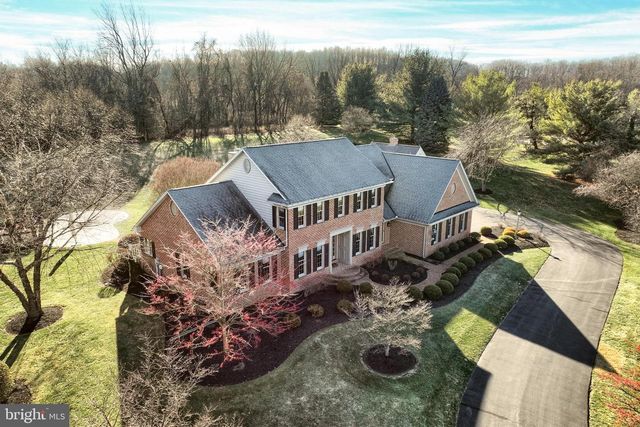 245 ORCHARD DR, Hanover, PA 17331