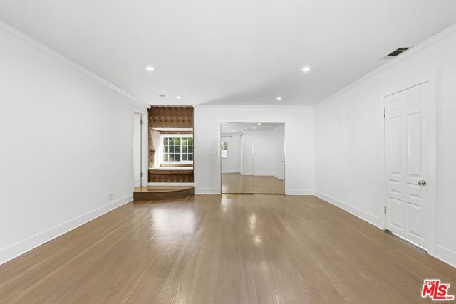 2633 N Commonwealth Avenue, Los Angeles, CA 90027