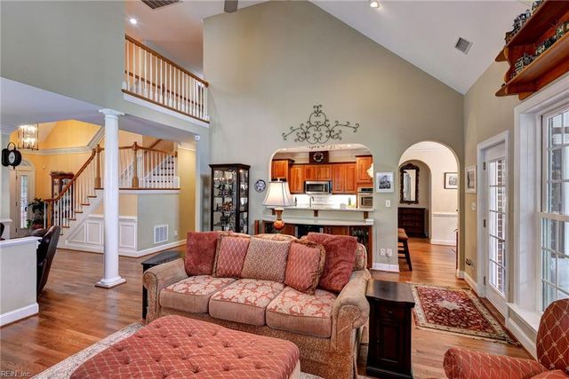 104 Nottinghamshire, Williamsburg, VA 23188