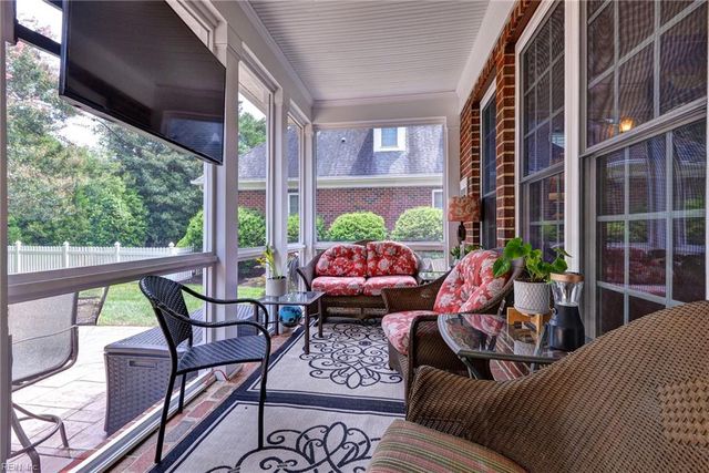 104 Nottinghamshire, Williamsburg, VA 23188