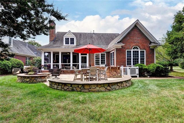 104 Nottinghamshire, Williamsburg, VA 23188