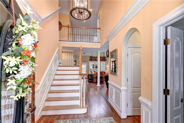 104 Nottinghamshire, Williamsburg, VA 23188