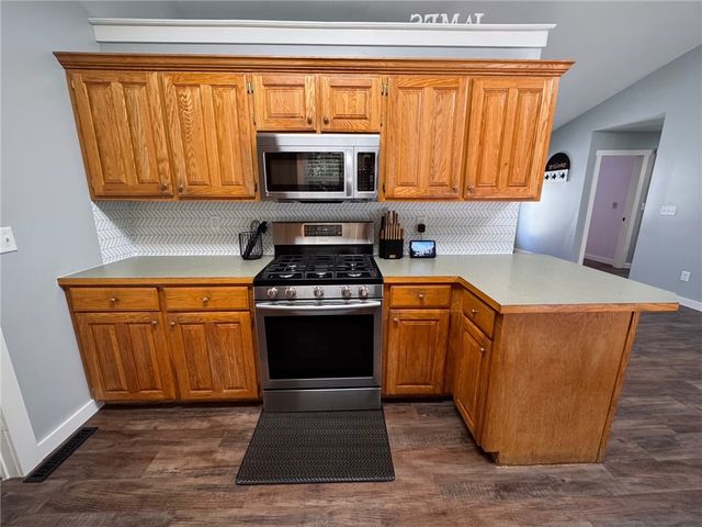 808 Parkview Drive, Harrison, AR 72601