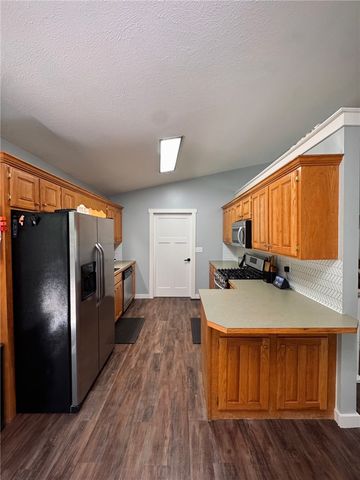 808 Parkview Drive, Harrison, AR 72601