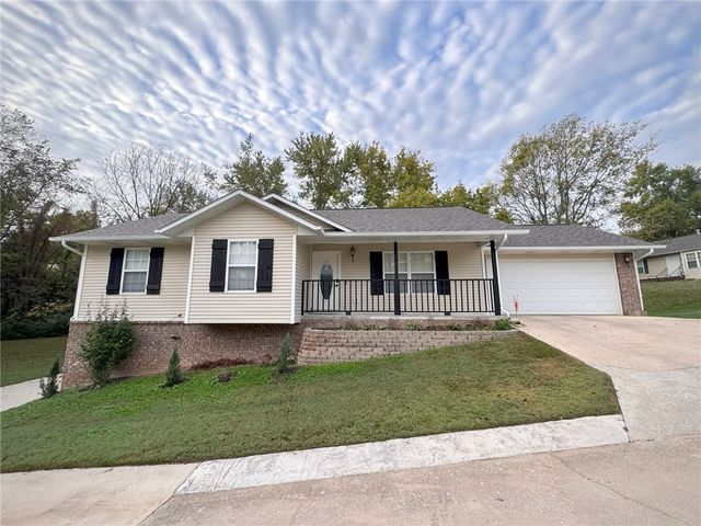 808 Parkview Drive, Harrison, AR 72601