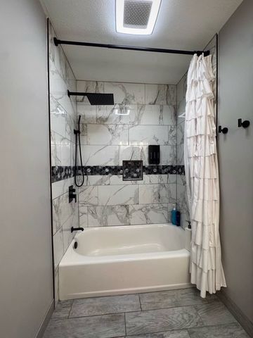 808 Parkview Drive, Harrison, AR 72601