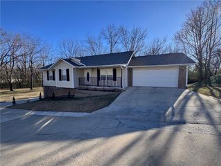 808 Parkview Drive, Harrison, AR 72601
