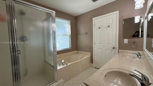 4735 SW 164th Avenue, Miramar, FL 33027