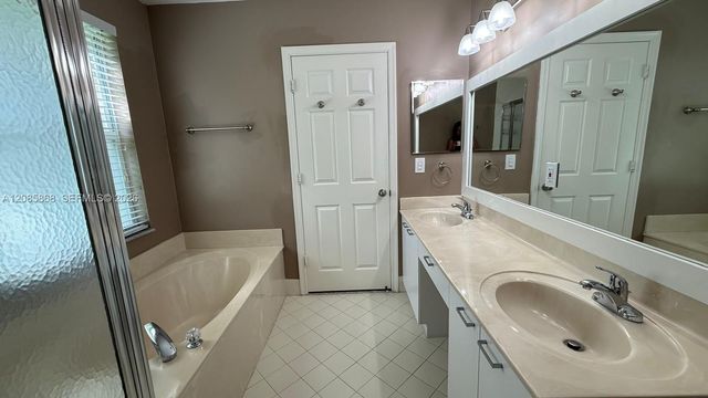4735 SW 164th Avenue, Miramar, FL 33027
