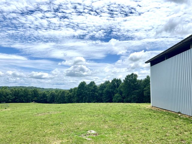 875 Waterloo Rd, Westpoint, TN 38486