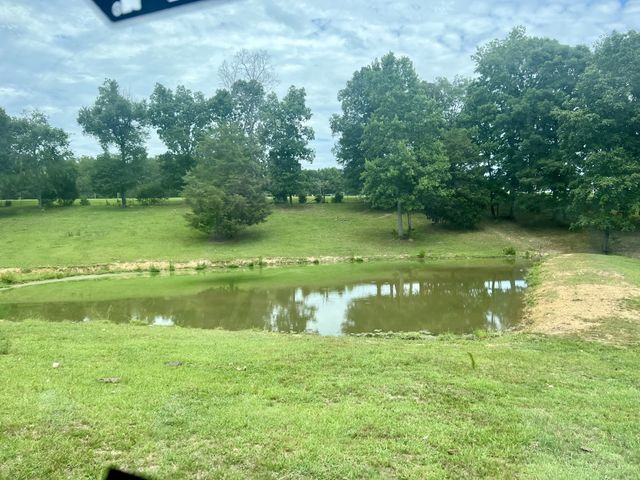 875 Waterloo Rd, Westpoint, TN 38486
