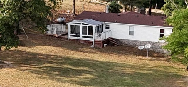 875 Waterloo Rd, Westpoint, TN 38486