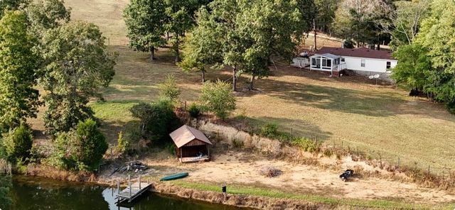 875 Waterloo Rd, Westpoint, TN 38486