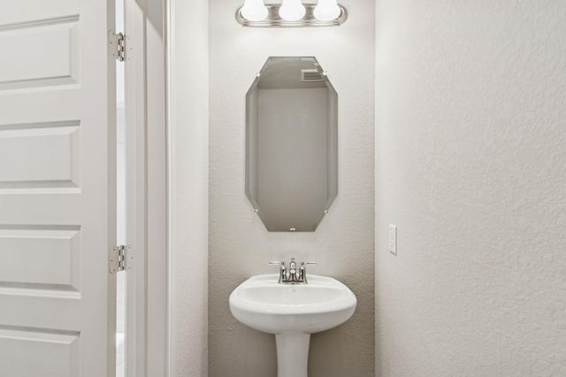 6915 Nichols Landing, Needville, TX 77461