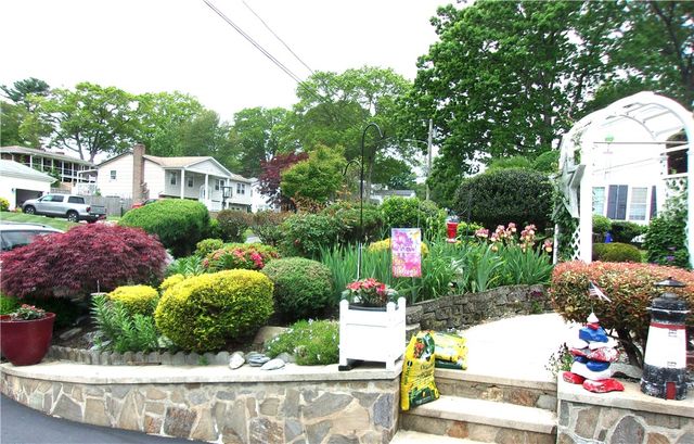 15 Ponderosa Drive, West Warwick, RI 02893