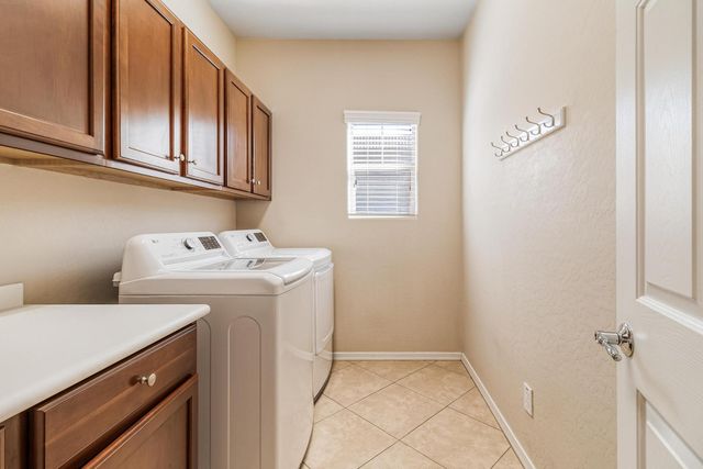 29323 N 21st Drive, Phoenix, AZ 85085