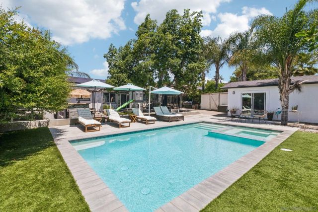 9239 Bellagio Rd, Santee, CA 92071
