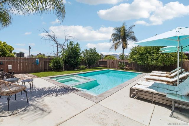 9239 Bellagio Rd, Santee, CA 92071