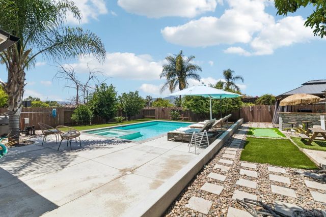 9239 Bellagio Rd, Santee, CA 92071