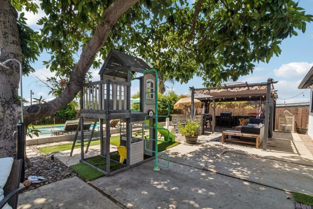 9239 Bellagio Rd, Santee, CA 92071